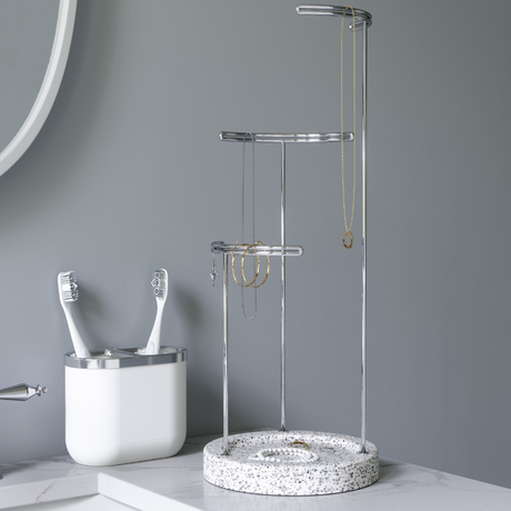 Add Contemporary Coziness to Your Bathroom Vanity