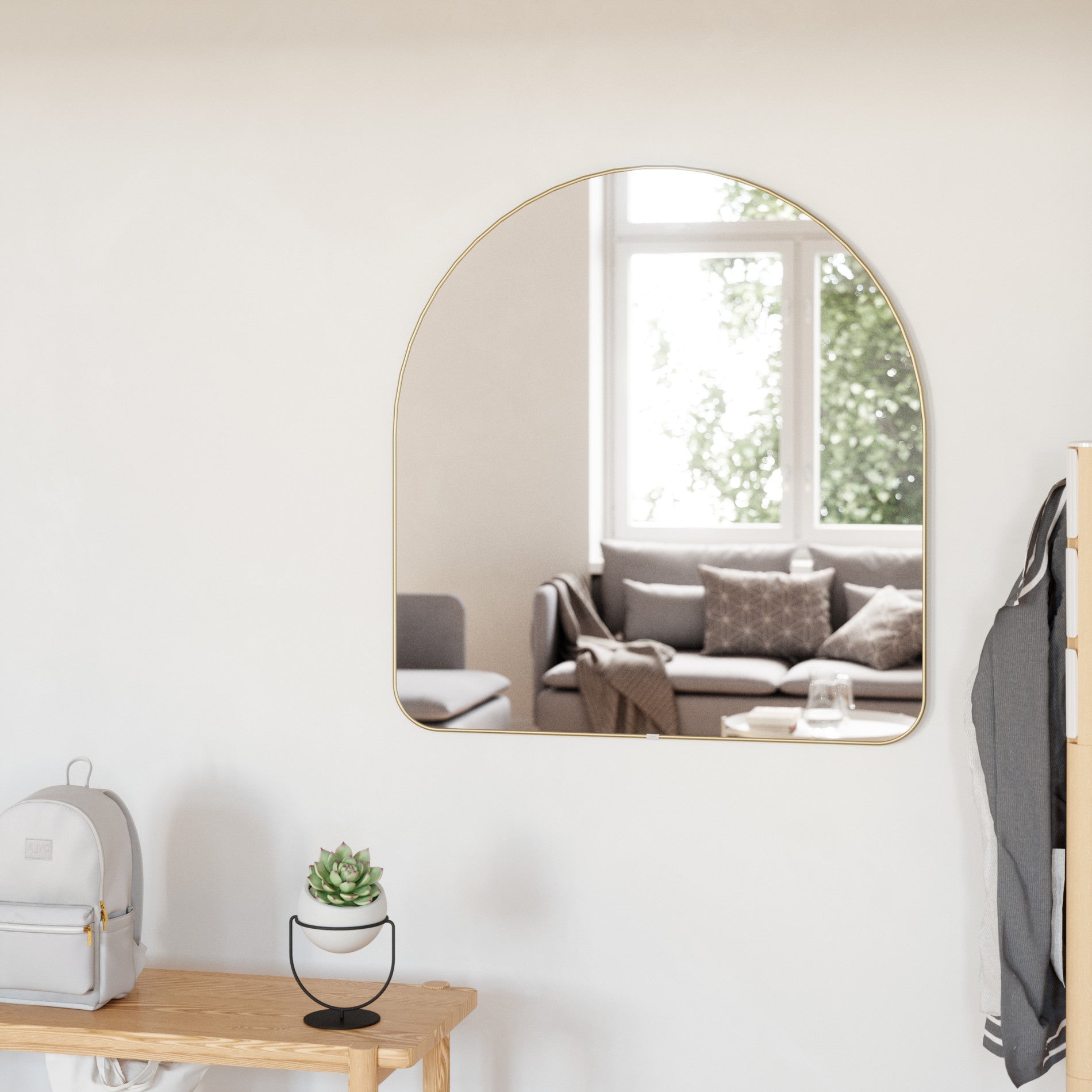 Hubba Arched Wall Mirror – Umbra Europe